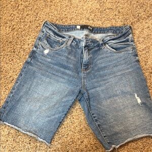 Kut from the Kloth Sophie Bermuda Denim Shorts
